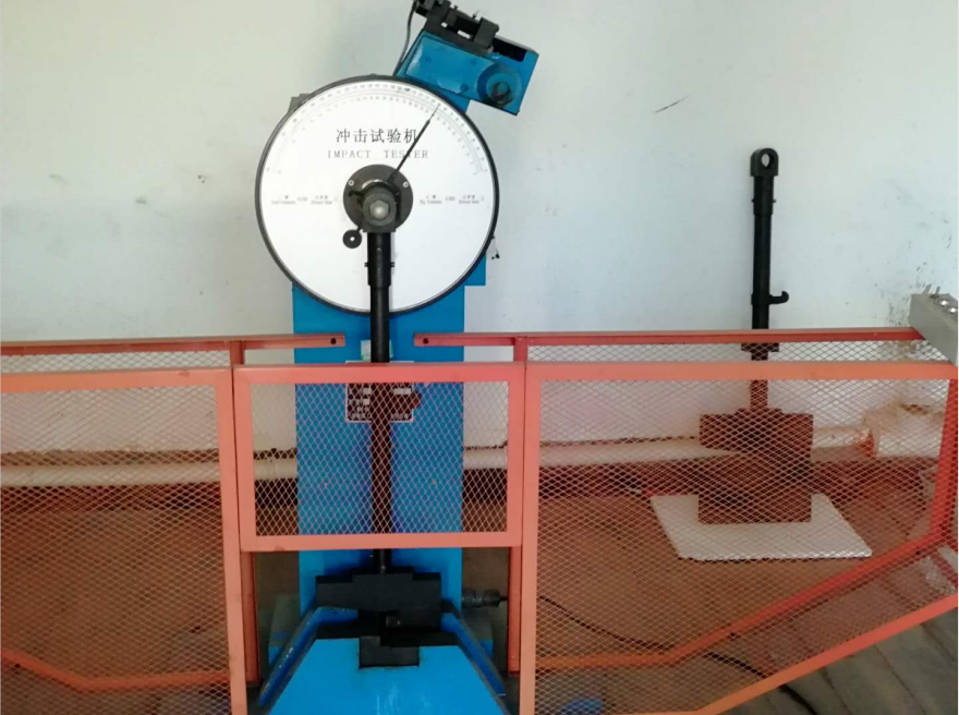 微機(jī)控制電液伺服萬(wàn)能試驗(yàn)機(jī)、金相顯微鏡